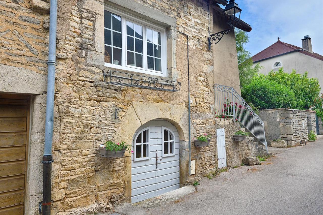 Le Petit Cocon De Chateau Chalon Extérieur photo